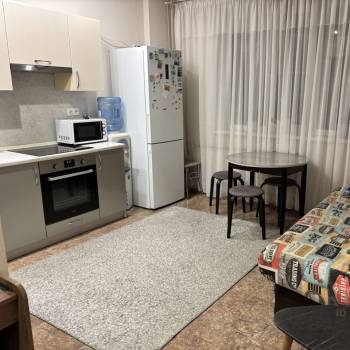 Сдается 1-комнатная квартира, 40,6 м²