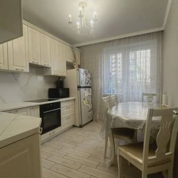 Продается 3-х комнатная квартира, 77 м²