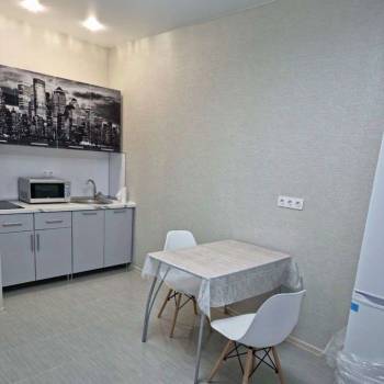 Сдается 1-комнатная квартира, 44 м²