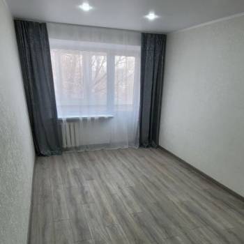 Продается 1-комнатная квартира, 32 м²