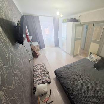 Продается 1-комнатная квартира, 28,4 м²