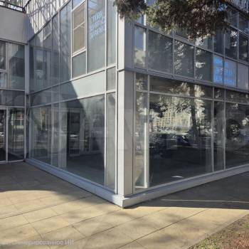 Сдается Нежилое помещение, 230 м²