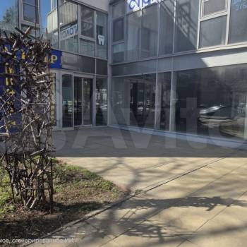 Сдается Нежилое помещение, 230 м²