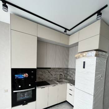 Продается 1-комнатная квартира, 41 м²