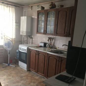 Продается 1-комнатная квартира, 88 м²