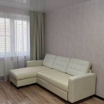 Сдается 1-комнатная квартира, 37 м²