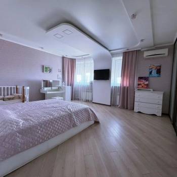 Продается 3-х комнатная квартира, 110 м²