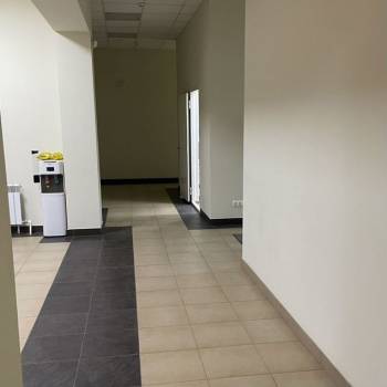 Сдается Нежилое помещение, 566 м²