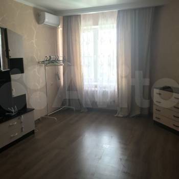 Сдается 1-комнатная квартира, 46 м²