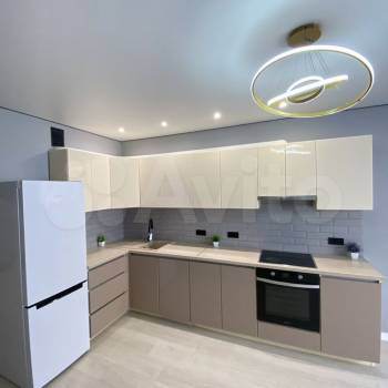 Продается 1-комнатная квартира, 57 м²