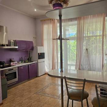 Продается Дом, 420 м²