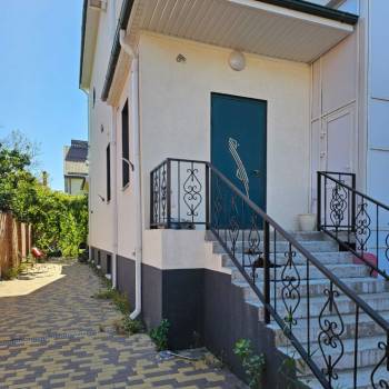 Продается Дом, 420 м²