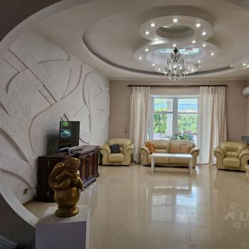 Продается Дом, 420 м²