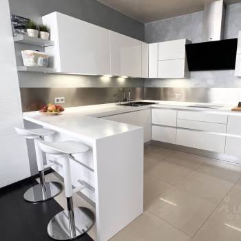 Продается 3-х комнатная квартира, 130 м²