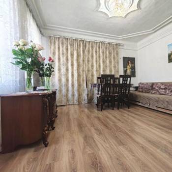Продается 3-х комнатная квартира, 48 м²