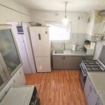 Продается 3-х комнатная квартира, 48 м²