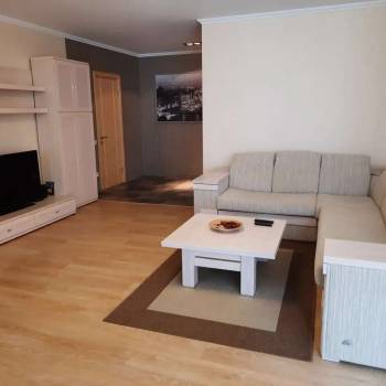Сдается 1-комнатная квартира, 83 м²