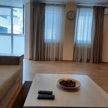 Сдается 1-комнатная квартира, 83 м²
