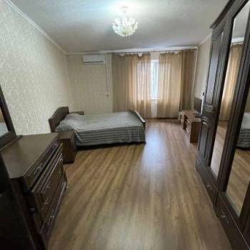 Продается Многокомнатная квартира, 94 м²