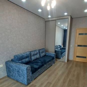 Сдается Многокомнатная квартира, 60 м²