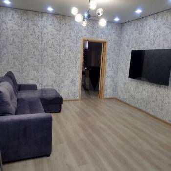 Сдается Многокомнатная квартира, 60 м²
