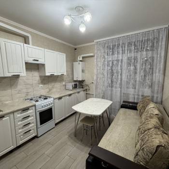 Сдается 1-комнатная квартира, 41 м²