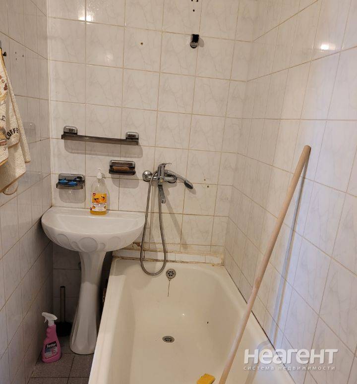 Продаю 2-х комн. квартиру, Чкаловский, пер Днепровский