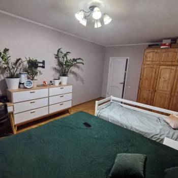 Продается 3-х комнатная квартира, 77 м²