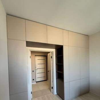 Продается 1-комнатная квартира, 40,6 м²