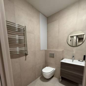 Продается 1-комнатная квартира, 40,6 м²