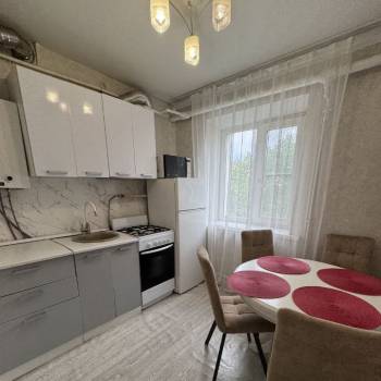 Продается 1-комнатная квартира, 35 м²