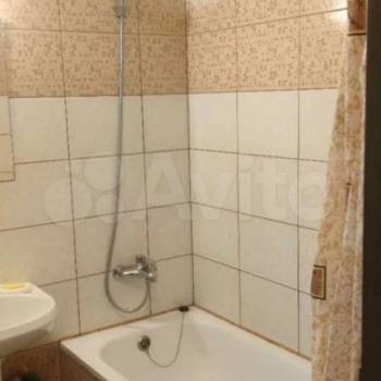 Продается 1-комнатная квартира, 42 м²