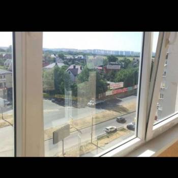 Продается 1-комнатная квартира, 42 м²