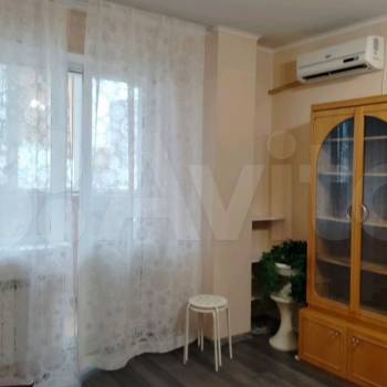 Продается 1-комнатная квартира, 40 м²