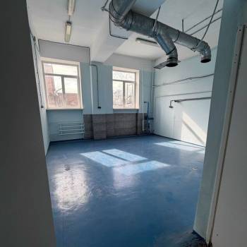 Сдается Нежилое помещение, 194 м²