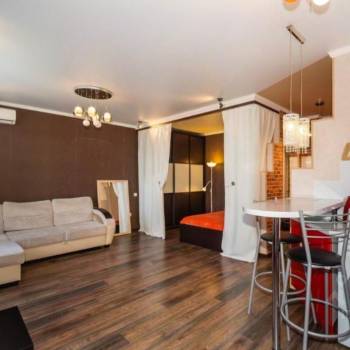 Продается 1-комнатная квартира, 37 м²