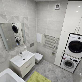Продается 2-х комнатная квартира, 75 м²