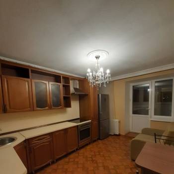 Сдается 1-комнатная квартира, 42 м²