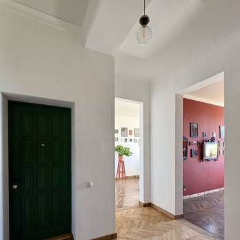Продается 2-х комнатная квартира, 63 м²