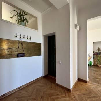 Продается 2-х комнатная квартира, 63 м²