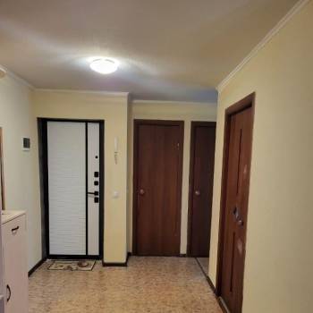 Сдается Многокомнатная квартира, 61 м²