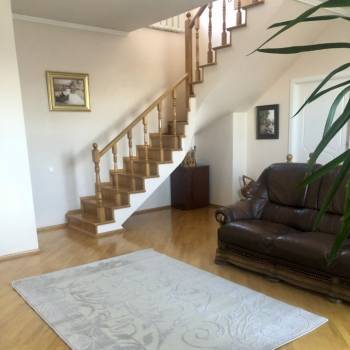 Продается Дом, 316 м²