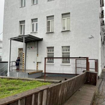 Сдается Нежилое помещение, 262 м²