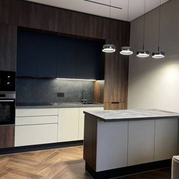 Продается 1-комнатная квартира, 50 м²