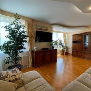 Продается 3-х комнатная квартира, 109 м²