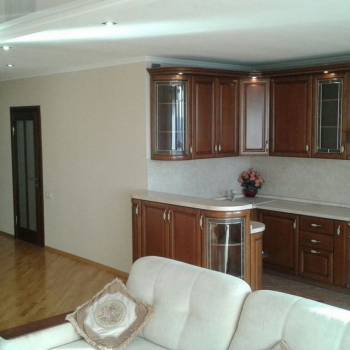 Сдается 2-х комнатная квартира, 73 м²