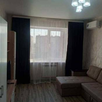 Сдается 1-комнатная квартира, 39 м²