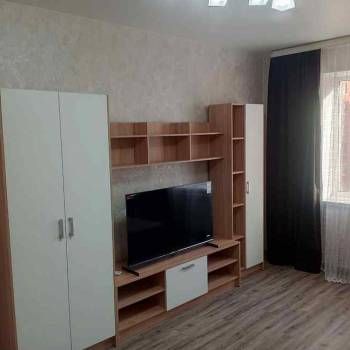 Сдается 1-комнатная квартира, 39 м²