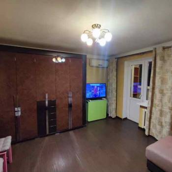 Сдается 2-х комнатная квартира, 42 м²