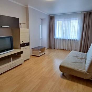 Сдается 1-комнатная квартира, 48 м²